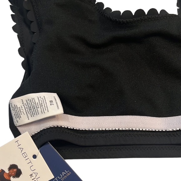 Habitual Scalloped Bikini, 7/8 - Picture 13 of 16